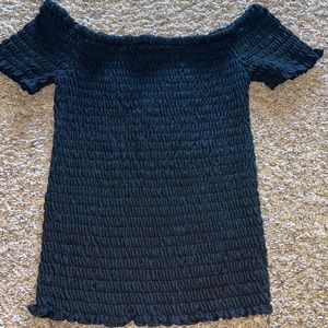 Off the shoulder tee